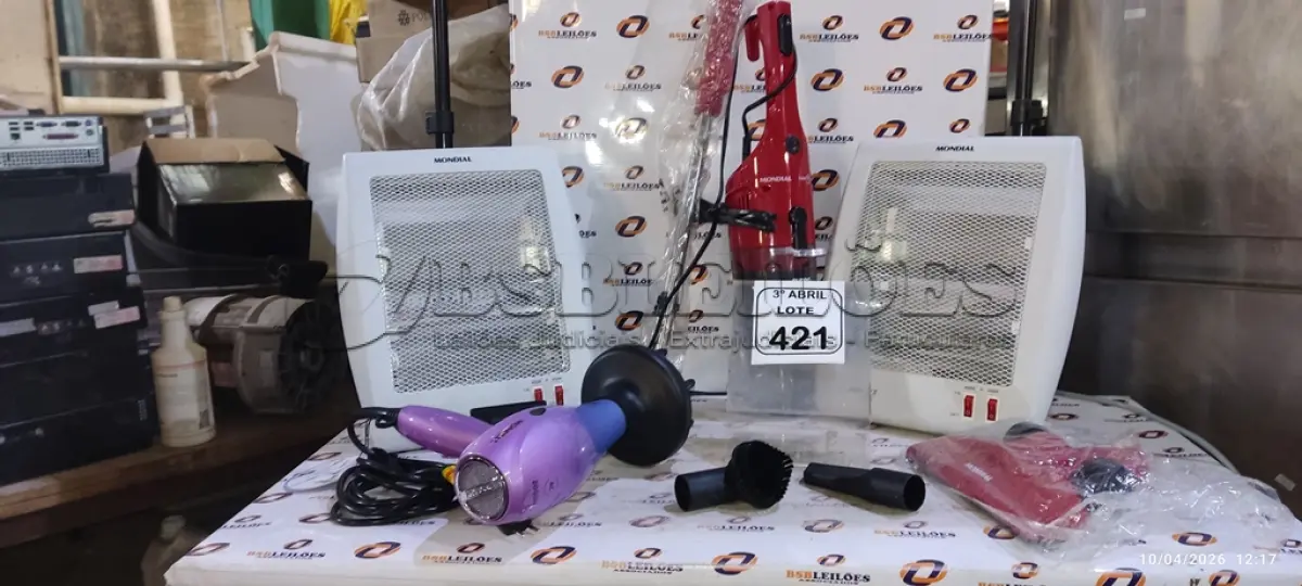 LOTE 421 - 01 SECADOR DE CABELO 220V MARCA MONDIAL, 01 ASPIRADOR DE PO MARCA MONDIAL E 02 AQUECEDORES MARCA MONDIAL. (NO ESTADO) ATENÇÃO! FAZER A VISITAÇÃO ANTES DE ARREMATAR, NÃO SABEMOS SE FUNCIONA, LEILÃO NÃO TEM GARANTIA E NEM DEVOLUÇÃO, SUJEITO A POSSÍVEIS AVARIAS VISÍVEIS/OCULTAS E/OU AUSÊNCIA DE COMPONENTES.