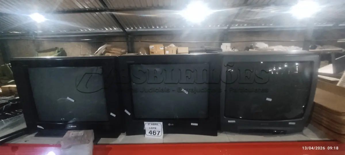 LOTE 467 - 03 TVS DE TUBO MARCAS SEMP, LG E SANYO. (NO ESTADO) ATENÇÃO! FAZER A VISITAÇÃO ANTES DE ARREMATAR, NÃO SABEMOS SE FUNCIONA, LEILÃO NÃO TEM GARANTIA E NEM DEVOLUÇÃO, SUJEITO A POSSÍVEIS AVARIAS VISÍVEIS/OCULTAS E/OU AUSÊNCIA DE COMPONENTES.