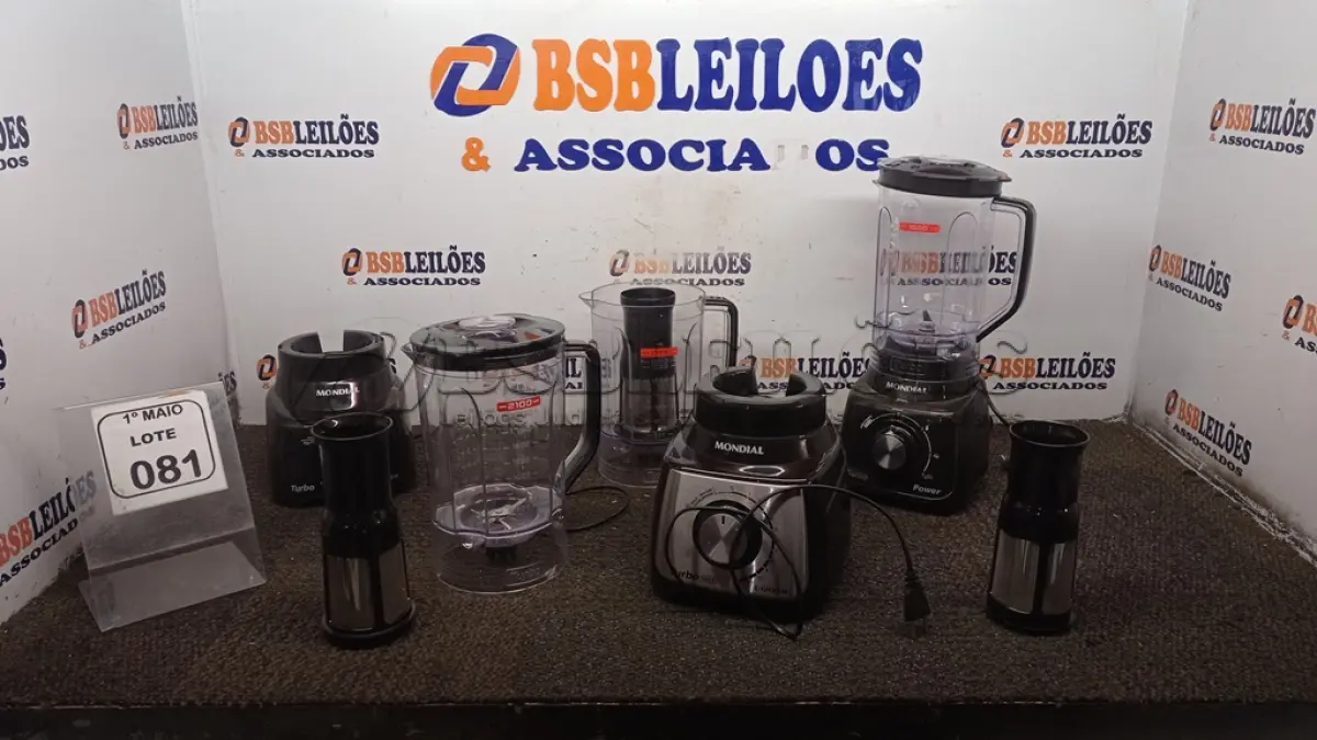 LOTE 081 - 03 LIQUIDIFICADORES 220V MARCA MONDIAL. (NO ESTADO) ATENÇÃO! FAZER A VISITAÇÃO ANTES DE ARREMATAR, NÃO SABEMOS SE FUNCIONA, LEILÃO NÃO TEM GARANTIA E NEM DEVOLUÇÃO, SUJEITO A POSSÍVEIS AVARIAS VISÍVEIS/OCULTAS E/OU AUSÊNCIA DE COMPONENTES.