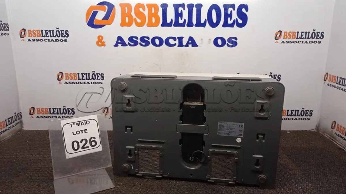 LOTE 026 - 01 COOLER PARA VACINAS VETERINÁRIAS MODELO VC-200 127V MARCA CHILLER UNIT. (NO ESTADO) ATENÇÃO! FAZER A VISITAÇÃO ANTES DE ARREMATAR, NÃO SABEMOS SE FUNCIONA, LEILÃO NÃO TEM GARANTIA E NEM DEVOLUÇÃO, SUJEITO A POSSÍVEIS AVARIAS VISÍVEIS/OCULTAS E/OU AUSÊNCIA DE COMPONENTES.