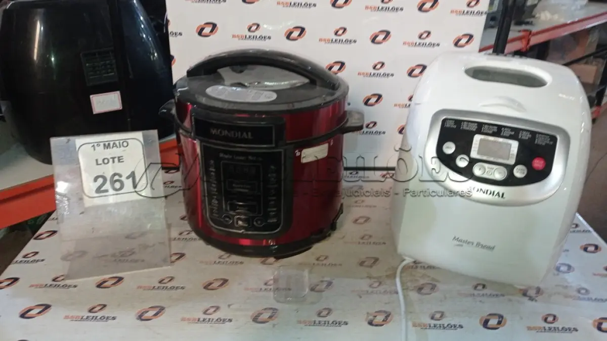LOTE 261 - 01 PANIFICADORA 220V MARCA MONDIAL. (NO ESTADO) ATENÇÃO! FAZER A VISITAÇÃO ANTES DE ARREMATAR, NÃO SABEMOS SE FUNCIONA, LEILÃO NÃO TEM GARANTIA E NEM DEVOLUÇÃO, SUJEITO A POSSÍVEIS AVARIAS VISÍVEIS/OCULTAS E/OU AUSÊNCIA DE COMPONENTES.