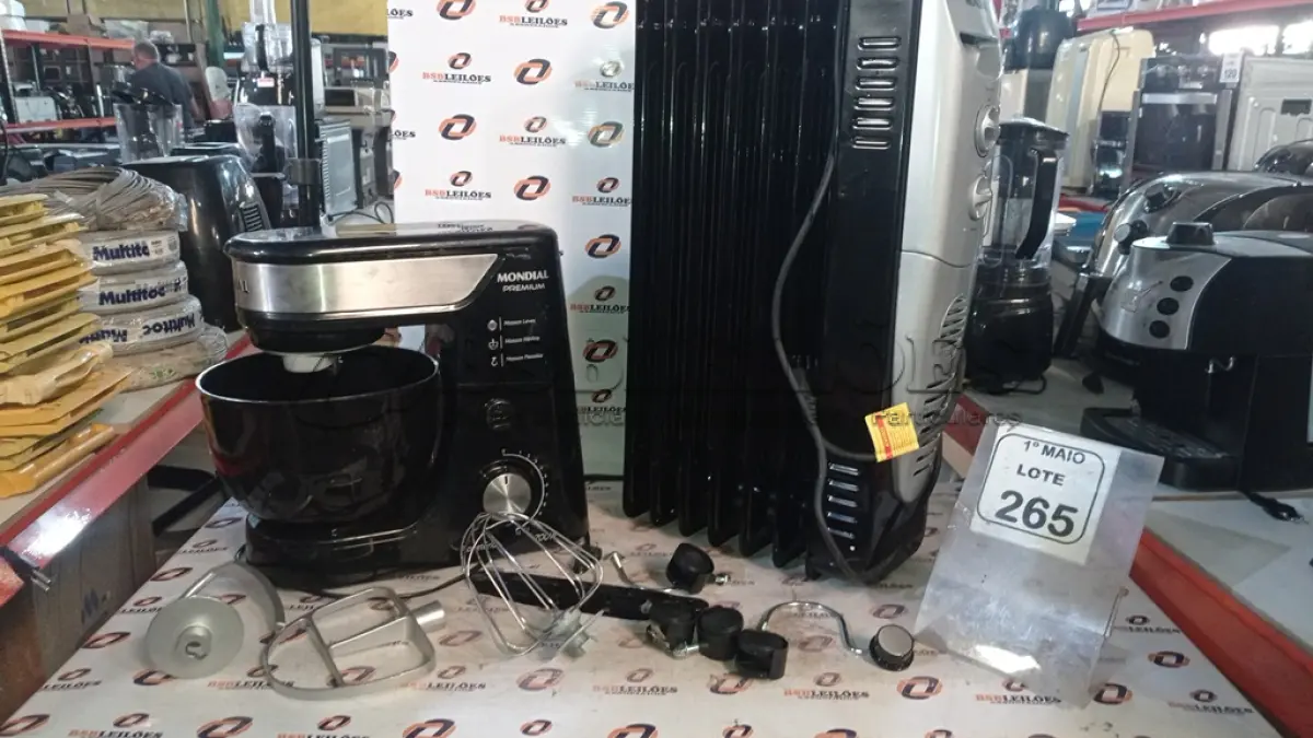 LOTE 265 - 01 BATEDEIRA TIPO PLANETÁRIA 220V MARCA MONDIAL E 01 AQUECEDOR 220V MARCA MONDIAL. (NO ESTADO) ATENÇÃO! FAZER A VISITAÇÃO ANTES DE ARREMATAR, NÃO SABEMOS SE FUNCIONA, LEILÃO NÃO TEM GARANTIA E NEM DEVOLUÇÃO, SUJEITO A POSSÍVEIS AVARIAS VISÍVEIS/OCULTAS E/OU AUSÊNCIA DE COMPONENTES.