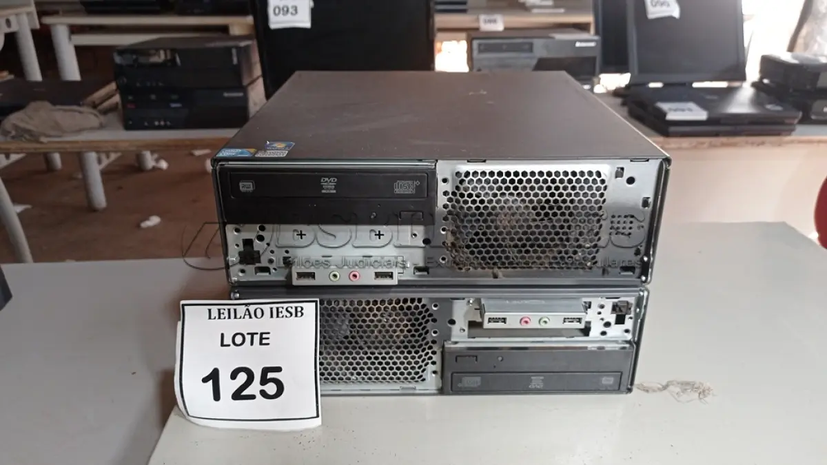 LOTE 125 - 02 CPUS LENOVO. (NO ESTADO) ATENÇÃO! FAZER A VISITAÇÃO ANTES DE ARREMATAR, NÃO SABEMOS SE FUNCIONA, LEILÃO NÃO TEM GARANTIA E NEM DEVOLUÇÃO, SUJEITO A POSSÍVEIS AVARIAS VISÍVEIS/OCULTAS E/OU AUSÊNCIA DE COMPONENTES.
