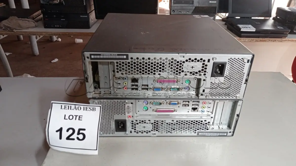 LOTE 125 - 02 CPUS LENOVO. (NO ESTADO) ATENÇÃO! FAZER A VISITAÇÃO ANTES DE ARREMATAR, NÃO SABEMOS SE FUNCIONA, LEILÃO NÃO TEM GARANTIA E NEM DEVOLUÇÃO, SUJEITO A POSSÍVEIS AVARIAS VISÍVEIS/OCULTAS E/OU AUSÊNCIA DE COMPONENTES.