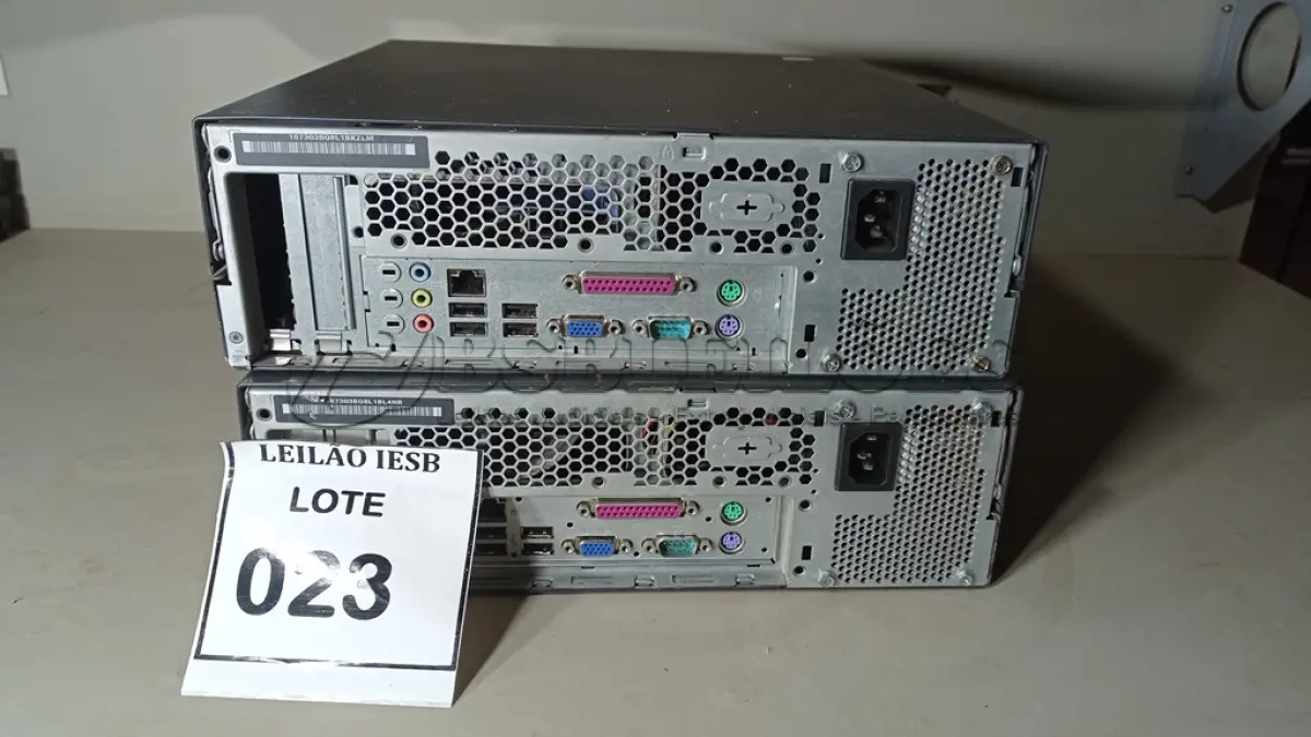 LOTE 023 - 02 CPUS LENOVO. (NO ESTADO) ATENÇÃO! FAZER A VISITAÇÃO ANTES DE ARREMATAR, NÃO SABEMOS SE FUNCIONA, LEILÃO NÃO TEM GARANTIA E NEM DEVOLUÇÃO, SUJEITO A POSSÍVEIS AVARIAS VISÍVEIS/OCULTAS E/OU AUSÊNCIA DE COMPONENTES.