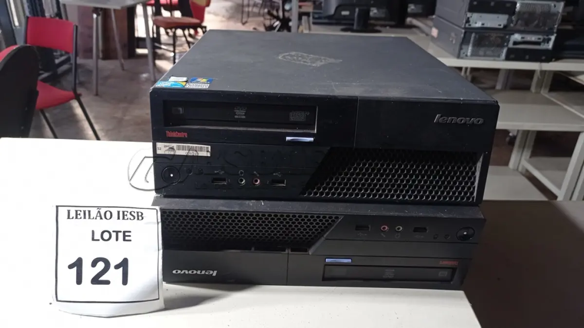 LOTE 121 - 02 CPUS LENOVO. (NO ESTADO) ATENÇÃO! FAZER A VISITAÇÃO ANTES DE ARREMATAR, NÃO SABEMOS SE FUNCIONA, LEILÃO NÃO TEM GARANTIA E NEM DEVOLUÇÃO, SUJEITO A POSSÍVEIS AVARIAS VISÍVEIS/OCULTAS E/OU AUSÊNCIA DE COMPONENTES.