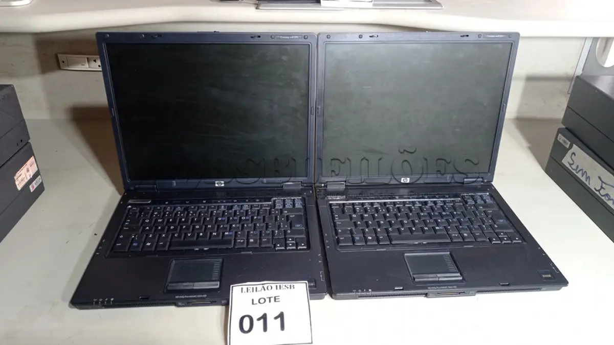 LOTE 011 - 02 NOTEBOKS HP SEM FONTE. (NO ESTADO) ATENÇÃO! FAZER A VISITAÇÃO ANTES DE ARREMATAR, NÃO SABEMOS SE FUNCIONA, LEILÃO NÃO TEM GARANTIA E NEM DEVOLUÇÃO, SUJEITO A POSSÍVEIS AVARIAS VISÍVEIS/OCULTAS E/OU AUSÊNCIA DE COMPONENTES.