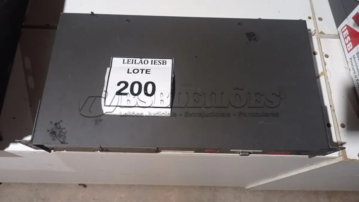 LOTE 200 - 01 LOTE COM APARELHOS DE FIBRA OPTICA. (NO ESTADO) ATENÇÃO! FAZER A VISITAÇÃO ANTES DE ARREMATAR, NÃO SABEMOS SE FUNCIONA, LEILÃO NÃO TEM GARANTIA E NEM DEVOLUÇÃO, SUJEITO A POSSÍVEIS AVARIAS VISÍVEIS/OCULTAS E/OU AUSÊNCIA DE COMPONENTES.