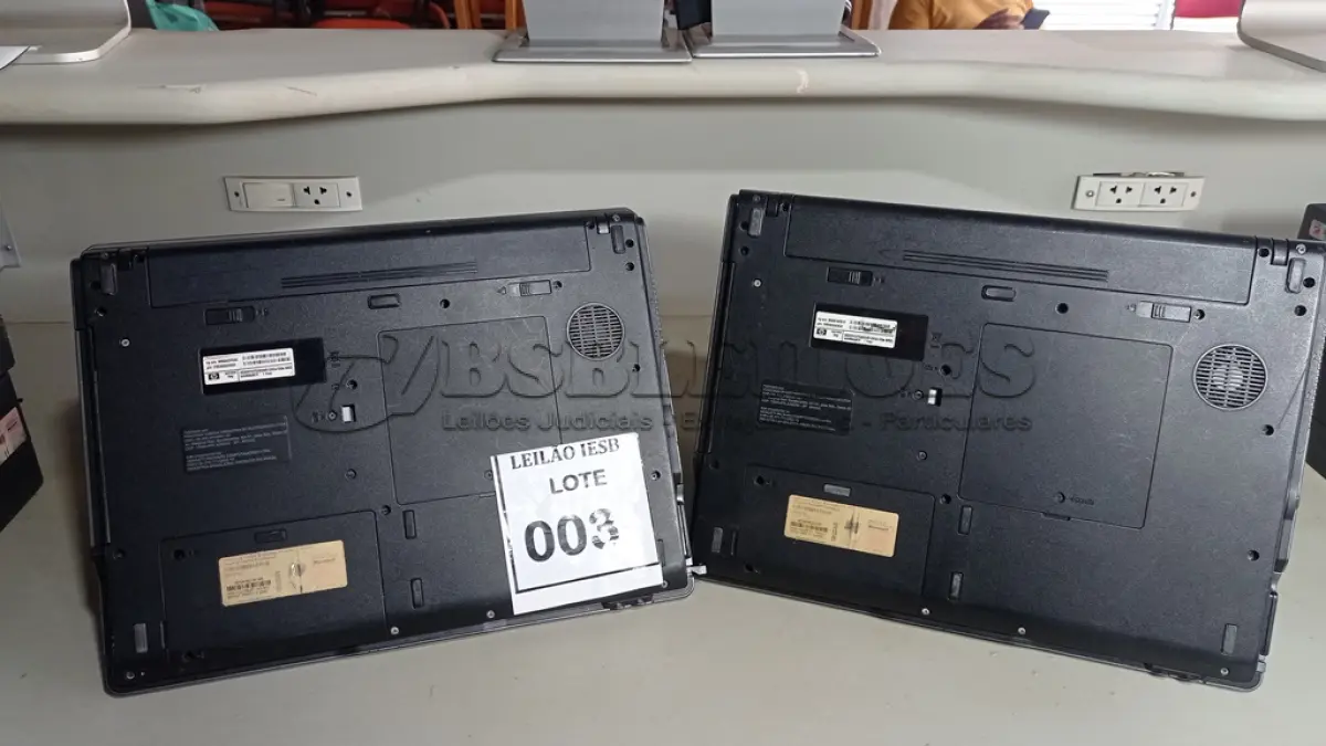 LOTE 003 - 02 NOTEBOOKS MARCA HP SEM FONTE. (NO ESTADO) ATENÇÃO! FAZER A VISITAÇÃO ANTES DE ARREMATAR, NÃO SABEMOS SE FUNCIONA, LEILÃO NÃO TEM GARANTIA E NEM DEVOLUÇÃO, SUJEITO A POSSÍVEIS AVARIAS VISÍVEIS/OCULTAS E/OU AUSÊNCIA DE COMPONENTES.