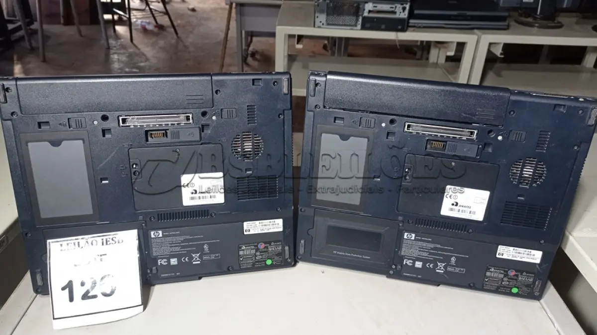 LOTE 120 - 02 NOTEBOOKS HP SEM FONTE. (NO ESTADO) ATENÇÃO! FAZER A VISITAÇÃO ANTES DE ARREMATAR, NÃO SABEMOS SE FUNCIONA, LEILÃO NÃO TEM GARANTIA E NEM DEVOLUÇÃO, SUJEITO A POSSÍVEIS AVARIAS VISÍVEIS/OCULTAS E/OU AUSÊNCIA DE COMPONENTES.