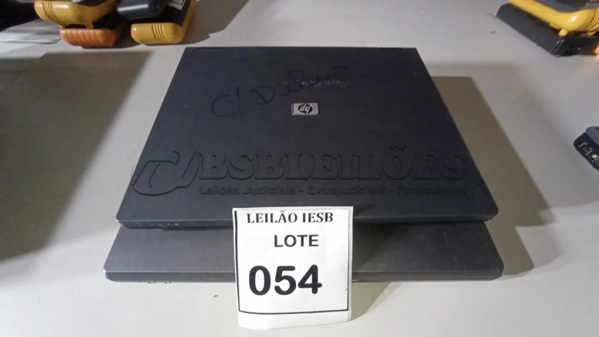 LOTE 054 - 02 NOTEBOOKS HP SEM FONTE. (NO ESTADO) ATENÇÃO! FAZER A VISITAÇÃO ANTES DE ARREMATAR, NÃO SABEMOS SE FUNCIONA, LEILÃO NÃO TEM GARANTIA E NEM DEVOLUÇÃO, SUJEITO A POSSÍVEIS AVARIAS VISÍVEIS/OCULTAS E/OU AUSÊNCIA DE COMPONENTES.