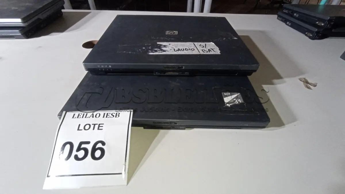 LOTE 056 - 02 NOTEBOOKS HP SEM FONTE. (NO ESTADO) ATENÇÃO! FAZER A VISITAÇÃO ANTES DE ARREMATAR, NÃO SABEMOS SE FUNCIONA, LEILÃO NÃO TEM GARANTIA E NEM DEVOLUÇÃO, SUJEITO A POSSÍVEIS AVARIAS VISÍVEIS/OCULTAS E/OU AUSÊNCIA DE COMPONENTES.
