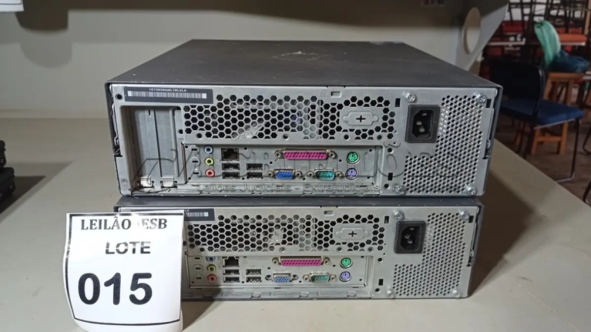 LOTE 015 - 02 CPUS LENOVO.(NO ESTADO) ATENÇÃO! FAZER A VISITAÇÃO ANTES DE ARREMATAR, NÃO SABEMOS SE FUNCIONA, LEILÃO NÃO TEM GARANTIA E NEM DEVOLUÇÃO, SUJEITO A POSSÍVEIS AVARIAS VISÍVEIS/OCULTAS E/OU AUSÊNCIA DE COMPONENTES.