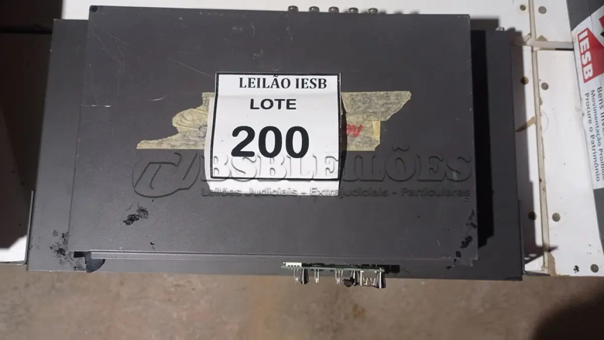 LOTE 200 - 01 LOTE COM APARELHOS DE FIBRA OPTICA. (NO ESTADO) ATENÇÃO! FAZER A VISITAÇÃO ANTES DE ARREMATAR, NÃO SABEMOS SE FUNCIONA, LEILÃO NÃO TEM GARANTIA E NEM DEVOLUÇÃO, SUJEITO A POSSÍVEIS AVARIAS VISÍVEIS/OCULTAS E/OU AUSÊNCIA DE COMPONENTES.