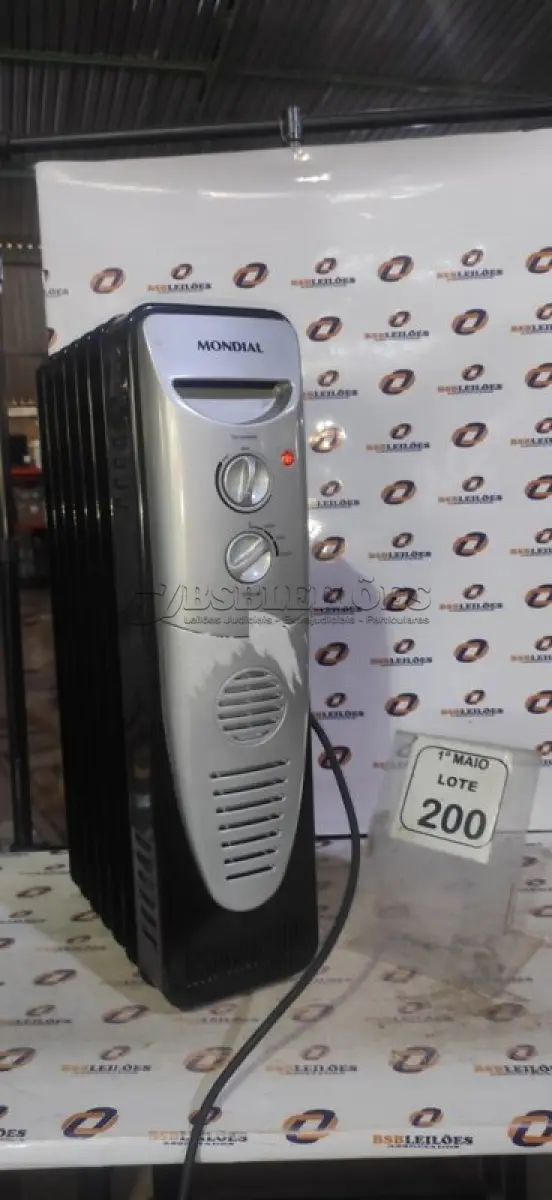 LOTE 200 - 01 AQUECEDOR MARCA MONDIAL 200V. (NO ESTADO) ATENÇÃO! FAZER A VISITAÇÃO ANTES DE ARREMATAR, NÃO SABEMOS SE FUNCIONA, LEILÃO NÃO TEM GARANTIA E NEM DEVOLUÇÃO, SUJEITO A POSSÍVEIS AVARIAS VISÍVEIS/OCULTAS E/OU AUSÊNCIA DE COMPONENTES.