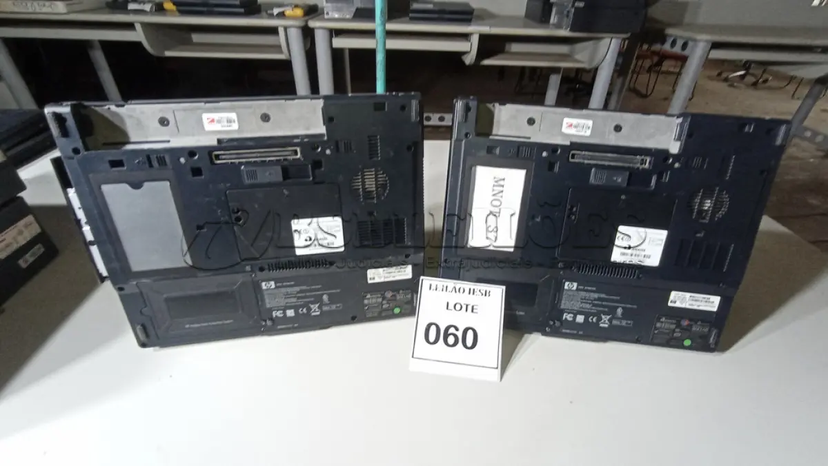 LOTE 060 - 02 NOTEBOOKS HP SEM FONTE. . (NO ESTADO) ATENÇÃO! FAZER A VISITAÇÃO ANTES DE ARREMATAR, NÃO SABEMOS SE FUNCIONA, LEILÃO NÃO TEM GARANTIA E NEM DEVOLUÇÃO, SUJEITO A POSSÍVEIS AVARIAS VISÍVEIS/OCULTAS E/OU AUSÊNCIA DE COMPONENTES.