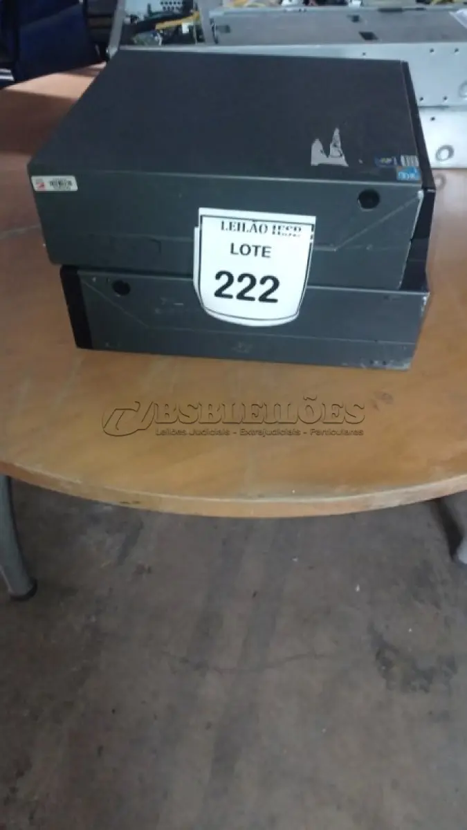 LOTE 222 - 02 CPUS LENOVO. (NO ESTADO) ATENÇÃO! FAZER A VISITAÇÃO ANTES DE ARREMATAR, NÃO SABEMOS SE FUNCIONA, LEILÃO NÃO TEM GARANTIA E NEM DEVOLUÇÃO, SUJEITO A POSSÍVEIS AVARIAS VISÍVEIS/OCULTAS E/OU AUSÊNCIA DE COMPONENTES.