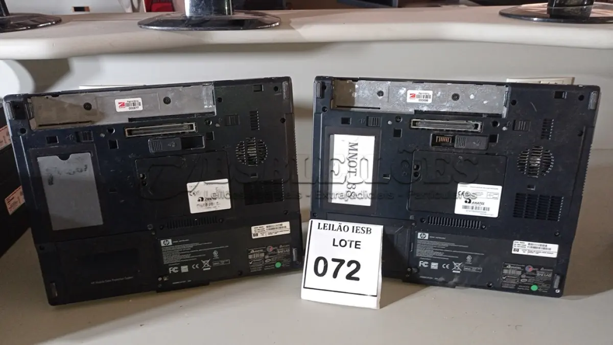 LOTE 072 - 02 NOTEBOOKS HP SEM FONTE. (NO ESTADO) ATENÇÃO! FAZER A VISITAÇÃO ANTES DE ARREMATAR, NÃO SABEMOS SE FUNCIONA, LEILÃO NÃO TEM GARANTIA E NEM DEVOLUÇÃO, SUJEITO A POSSÍVEIS AVARIAS VISÍVEIS/OCULTAS E/OU AUSÊNCIA DE COMPONENTES.