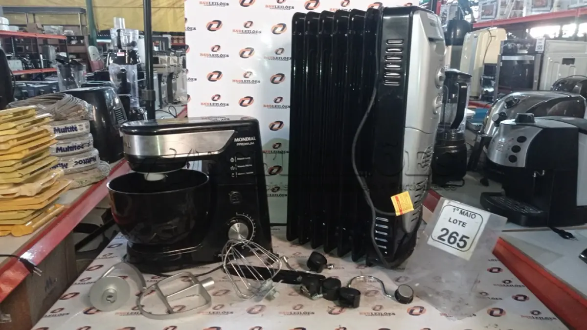 LOTE 265 - 01 BATEDEIRA TIPO PLANETÁRIA 220V MARCA MONDIAL E 01 AQUECEDOR 220V MARCA MONDIAL. (NO ESTADO) ATENÇÃO! FAZER A VISITAÇÃO ANTES DE ARREMATAR, NÃO SABEMOS SE FUNCIONA, LEILÃO NÃO TEM GARANTIA E NEM DEVOLUÇÃO, SUJEITO A POSSÍVEIS AVARIAS VISÍVEIS/OCULTAS E/OU AUSÊNCIA DE COMPONENTES.