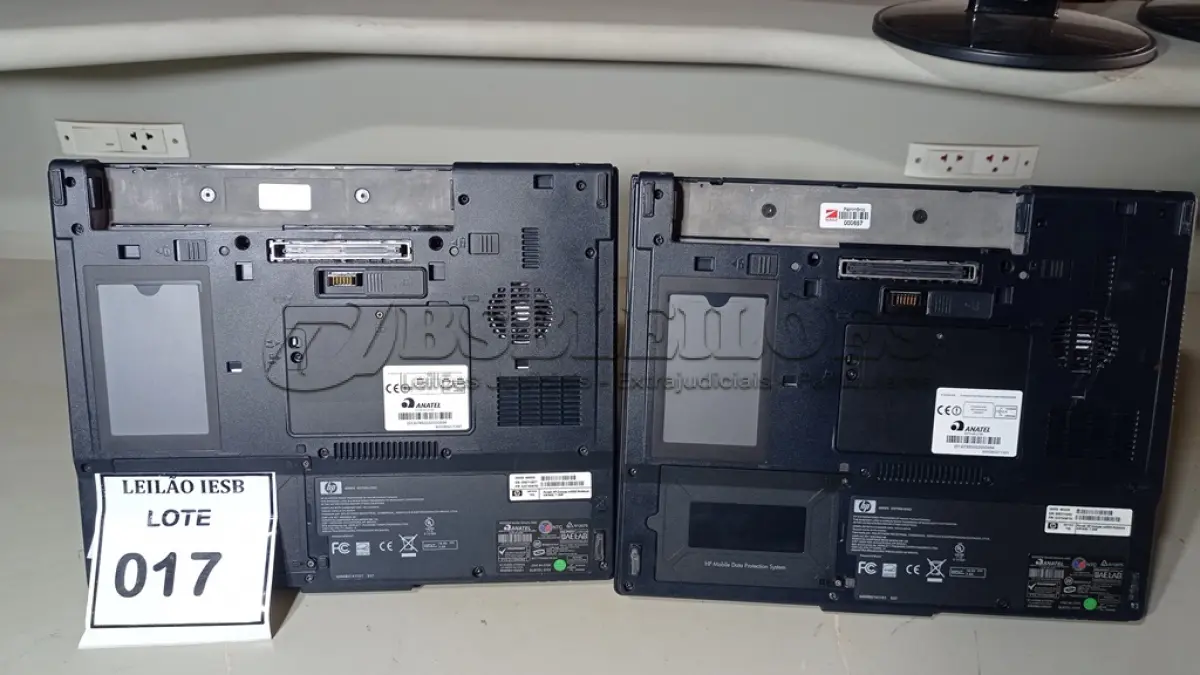 LOTE 017 - 02 NOTEBOOKS HP SEM FONTE. (NO ESTADO) ATENÇÃO! FAZER A VISITAÇÃO ANTES DE ARREMATAR, NÃO SABEMOS SE FUNCIONA, LEILÃO NÃO TEM GARANTIA E NEM DEVOLUÇÃO, SUJEITO A POSSÍVEIS AVARIAS VISÍVEIS/OCULTAS E/OU AUSÊNCIA DE COMPONENTES.