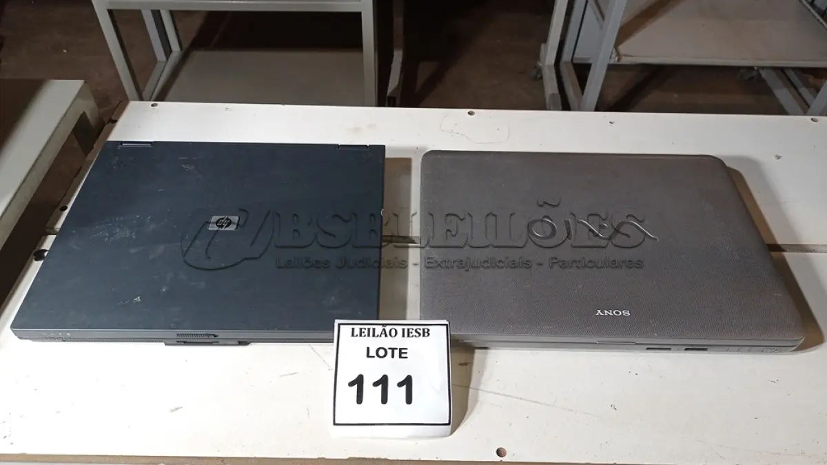 LOTE 111 - 01 NOTEBOOK HP E 01 NOTEBOOK SONY VAIO SEM FONTE. (NO ESTADO) ATENÇÃO! FAZER A VISITAÇÃO ANTES DE ARREMATAR, NÃO SABEMOS SE FUNCIONA, LEILÃO NÃO TEM GARANTIA E NEM DEVOLUÇÃO, SUJEITO A POSSÍVEIS AVARIAS VISÍVEIS/OCULTAS E/OU AUSÊNCIA DE COMPONENTES.