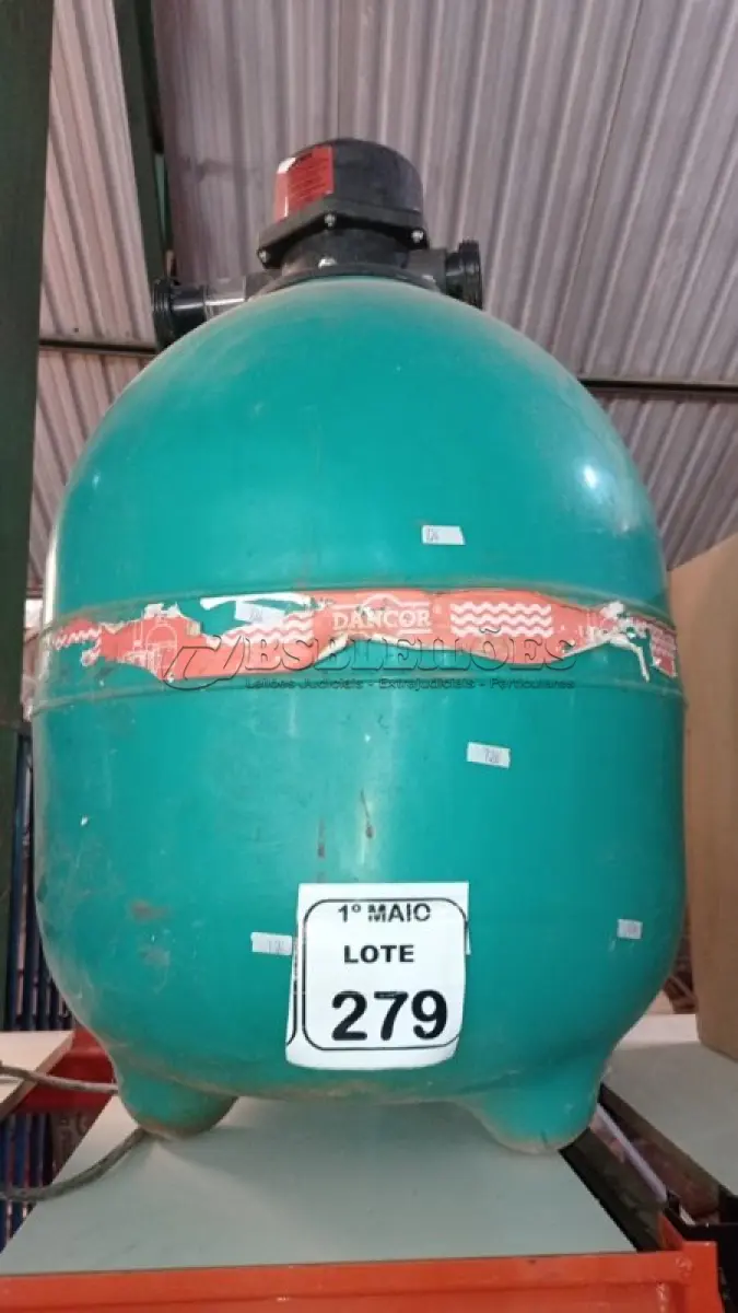 LOTE 279 - 01 FILTRO DE PISCINA. (NO ESTADO) ATENÇÃO! FAZER A VISITAÇÃO ANTES DE ARREMATAR, NÃO SABEMOS SE FUNCIONA, LEILÃO NÃO TEM GARANTIA E NEM DEVOLUÇÃO, SUJEITO A POSSÍVEIS AVARIAS VISÍVEIS/OCULTAS E/OU AUSÊNCIA DE COMPONENTES.