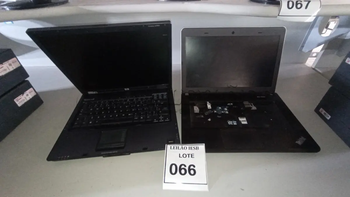 LOTE 066 - 01 NOTEBOOK HP E 01 NOTEBOOK LENOVO SEM FONTE E COM AVARIAS. (NO ESTADO) ATENÇÃO! FAZER A VISITAÇÃO ANTES DE ARREMATAR, NÃO SABEMOS SE FUNCIONA, LEILÃO NÃO TEM GARANTIA E NEM DEVOLUÇÃO, SUJEITO A POSSÍVEIS AVARIAS VISÍVEIS/OCULTAS E/OU AUSÊNCIA DE COMPONENTES.