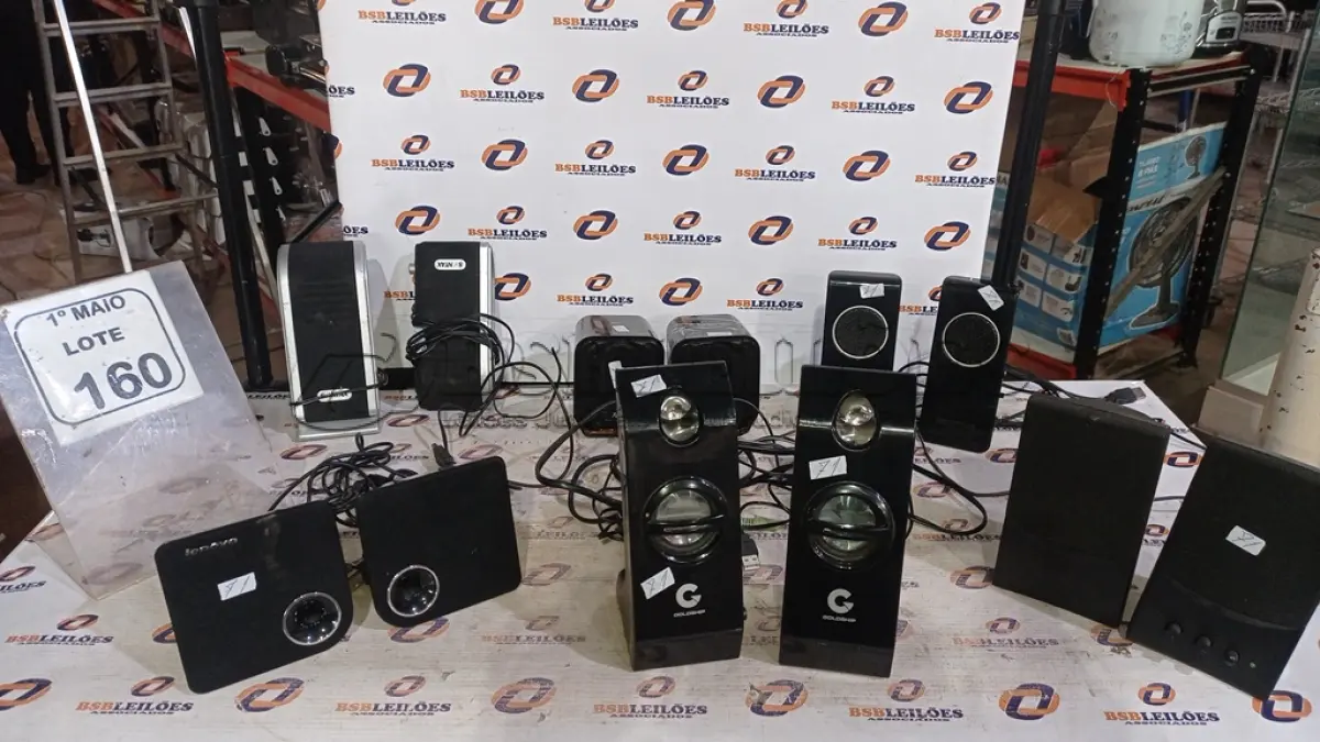 LOTE 160 - 06 PARES DE CAIXINHAS DE SOM PARA PC DE MARCAS E MODELOS DIVERSOS. (NO ESTADO) ATENÇÃO! FAZER A VISITAÇÃO ANTES DE ARREMATAR, NÃO SABEMOS SE FUNCIONA, LEILÃO NÃO TEM GARANTIA E NEM DEVOLUÇÃO, SUJEITO A POSSÍVEIS AVARIAS VISÍVEIS/OCULTAS E/OU AUSÊNCIA DE COMPONENTES.