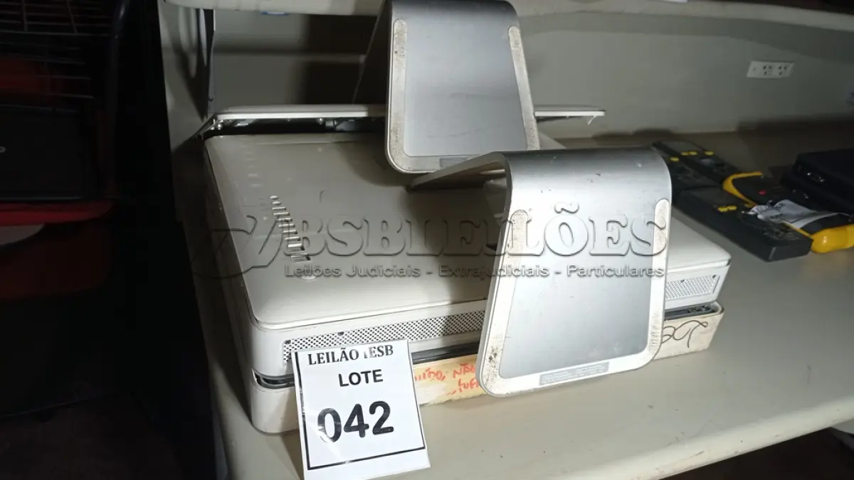 LOTE 042 - 02 IMAC COM AVARIAS. (NO ESTADO) ATENÇÃO! FAZER A VISITAÇÃO ANTES DE ARREMATAR, NÃO SABEMOS SE FUNCIONA, LEILÃO NÃO TEM GARANTIA E NEM DEVOLUÇÃO, SUJEITO A POSSÍVEIS AVARIAS VISÍVEIS/OCULTAS E/OU AUSÊNCIA DE COMPONENTES.