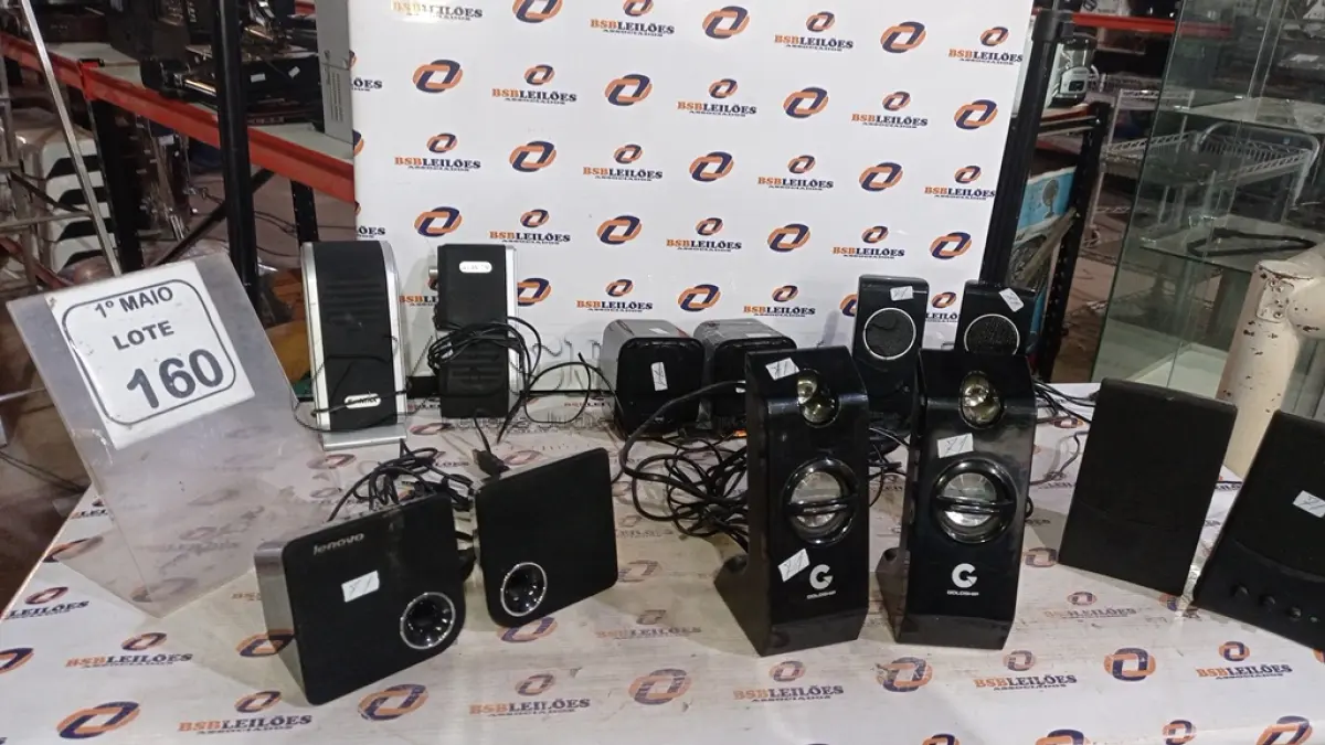 LOTE 160 - 06 PARES DE CAIXINHAS DE SOM PARA PC DE MARCAS E MODELOS DIVERSOS. (NO ESTADO) ATENÇÃO! FAZER A VISITAÇÃO ANTES DE ARREMATAR, NÃO SABEMOS SE FUNCIONA, LEILÃO NÃO TEM GARANTIA E NEM DEVOLUÇÃO, SUJEITO A POSSÍVEIS AVARIAS VISÍVEIS/OCULTAS E/OU AUSÊNCIA DE COMPONENTES.