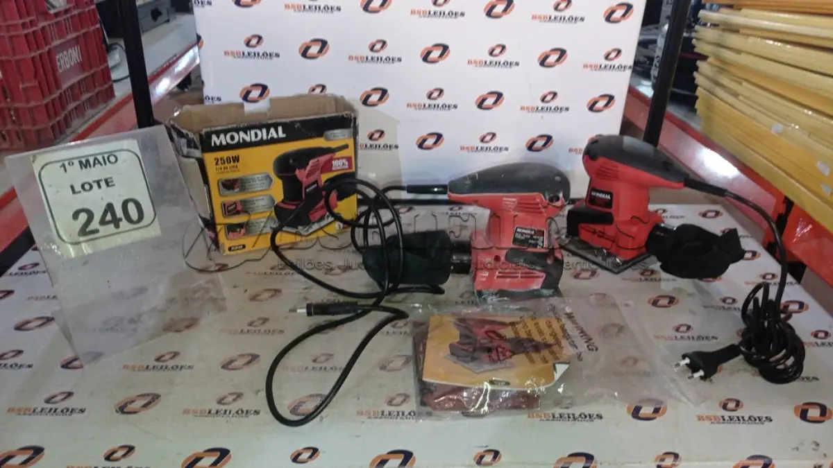 LOTE 240 - 02 LIXADEIRAS ORBITAL 220V MARCA MONDIAL. (NO ESTADO) ATENÇÃO! FAZER A VISITAÇÃO ANTES DE ARREMATAR, NÃO SABEMOS SE FUNCIONA, LEILÃO NÃO TEM GARANTIA E NEM DEVOLUÇÃO, SUJEITO A POSSÍVEIS AVARIAS VISÍVEIS/OCULTAS E/OU AUSÊNCIA DE COMPONENTES.