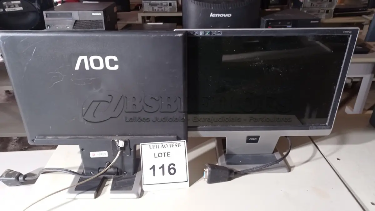 LOTE 116 - 02 MONITORES AOC. (NO ESTADO) ATENÇÃO! FAZER A VISITAÇÃO ANTES DE ARREMATAR, NÃO SABEMOS SE FUNCIONA, LEILÃO NÃO TEM GARANTIA E NEM DEVOLUÇÃO, SUJEITO A POSSÍVEIS AVARIAS VISÍVEIS/OCULTAS E/OU AUSÊNCIA DE COMPONENTES.