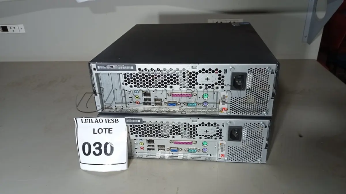 LOTE 030 - 02 CPUS LENOVO. (NO ESTADO) ATENÇÃO! FAZER A VISITAÇÃO ANTES DE ARREMATAR, NÃO SABEMOS SE FUNCIONA, LEILÃO NÃO TEM GARANTIA E NEM DEVOLUÇÃO, SUJEITO A POSSÍVEIS AVARIAS VISÍVEIS/OCULTAS E/OU AUSÊNCIA DE COMPONENTES.