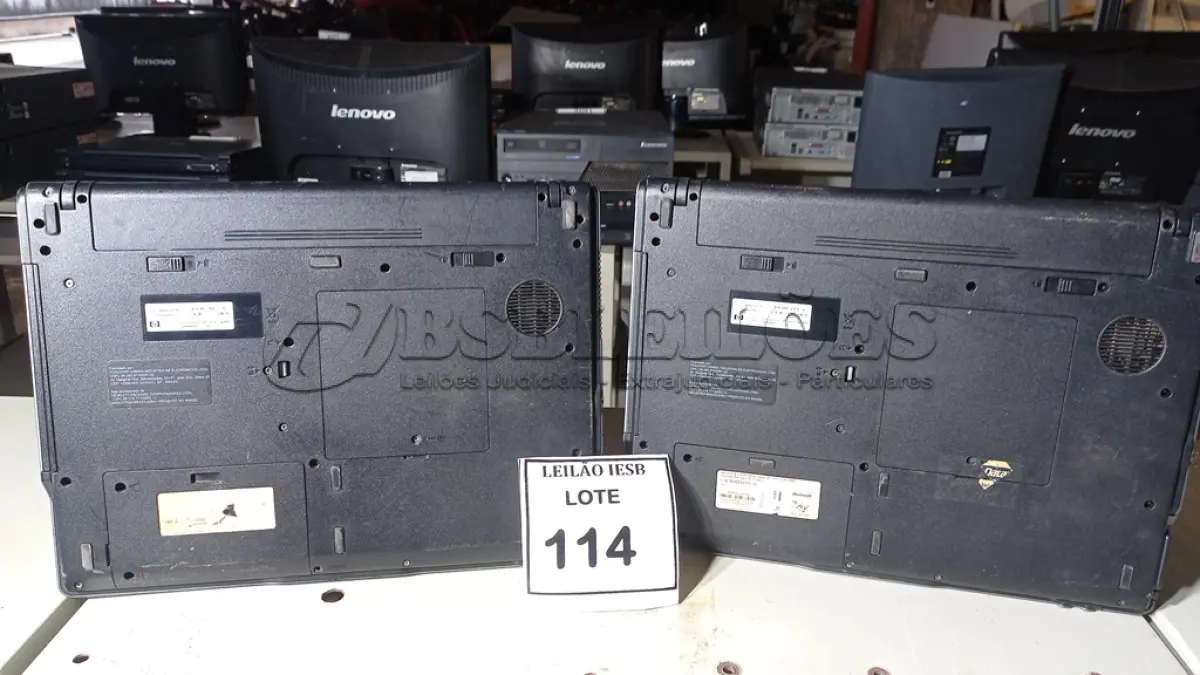 LOTE 114 - 02 NOTEBOOKS HP SEM FONTE. (NO ESTADO) ATENÇÃO! FAZER A VISITAÇÃO ANTES DE ARREMATAR, NÃO SABEMOS SE FUNCIONA, LEILÃO NÃO TEM GARANTIA E NEM DEVOLUÇÃO, SUJEITO A POSSÍVEIS AVARIAS VISÍVEIS/OCULTAS E/OU AUSÊNCIA DE COMPONENTES.