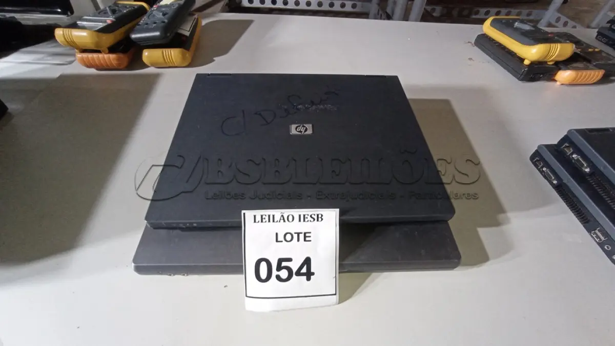 LOTE 054 - 02 NOTEBOOKS HP SEM FONTE. (NO ESTADO) ATENÇÃO! FAZER A VISITAÇÃO ANTES DE ARREMATAR, NÃO SABEMOS SE FUNCIONA, LEILÃO NÃO TEM GARANTIA E NEM DEVOLUÇÃO, SUJEITO A POSSÍVEIS AVARIAS VISÍVEIS/OCULTAS E/OU AUSÊNCIA DE COMPONENTES.