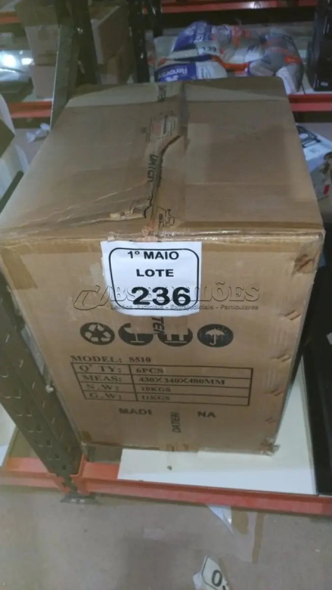 LOTE 236 - 06 SUPORTES DE MONITOR MARCA DATEN. (NO ESTADO) ATENÇÃO! FAZER A VISITAÇÃO ANTES DE ARREMATAR, NÃO SABEMOS SE FUNCIONA, LEILÃO NÃO TEM GARANTIA E NEM DEVOLUÇÃO, SUJEITO A POSSÍVEIS AVARIAS VISÍVEIS/OCULTAS E/OU AUSÊNCIA DE COMPONENTES.