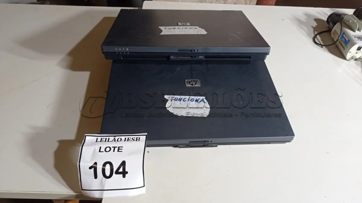 LOTE 104 - 02 NOTEBOOKS HP SEM FONTE. (NO ESTADO) ATENÇÃO! FAZER A VISITAÇÃO ANTES DE ARREMATAR, NÃO SABEMOS SE FUNCIONA, LEILÃO NÃO TEM GARANTIA E NEM DEVOLUÇÃO, SUJEITO A POSSÍVEIS AVARIAS VISÍVEIS/OCULTAS E/OU AUSÊNCIA DE COMPONENTES.