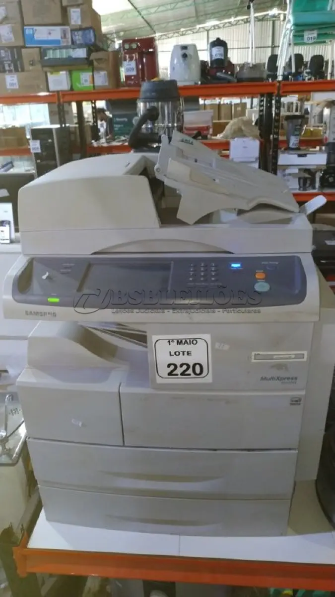 LOTE 220 - 01 IMPRESSORA MULTIFUNCIONAL MODELO 6555NX MARCA SAMSUNG. (NO ESTADO) ATENÇÃO! FAZER A VISITAÇÃO ANTES DE ARREMATAR, NÃO SABEMOS SE FUNCIONA, LEILÃO NÃO TEM GARANTIA E NEM DEVOLUÇÃO, SUJEITO A POSSÍVEIS AVARIAS VISÍVEIS/OCULTAS E/OU AUSÊNCIA DE COMPONENTES.