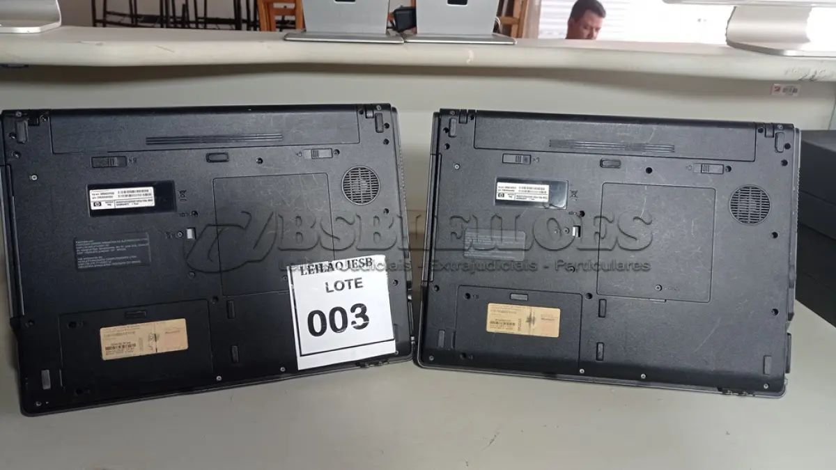 LOTE 003 - 02 NOTEBOOKS MARCA HP SEM FONTE. (NO ESTADO) ATENÇÃO! FAZER A VISITAÇÃO ANTES DE ARREMATAR, NÃO SABEMOS SE FUNCIONA, LEILÃO NÃO TEM GARANTIA E NEM DEVOLUÇÃO, SUJEITO A POSSÍVEIS AVARIAS VISÍVEIS/OCULTAS E/OU AUSÊNCIA DE COMPONENTES.