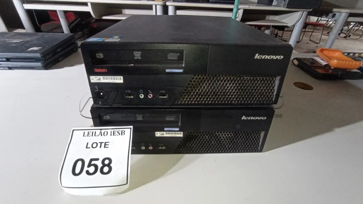 LOTE 058 - 02 CPUS LENOVO. (NO ESTADO) ATENÇÃO! FAZER A VISITAÇÃO ANTES DE ARREMATAR, NÃO SABEMOS SE FUNCIONA, LEILÃO NÃO TEM GARANTIA E NEM DEVOLUÇÃO, SUJEITO A POSSÍVEIS AVARIAS VISÍVEIS/OCULTAS E/OU AUSÊNCIA DE COMPONENTES.