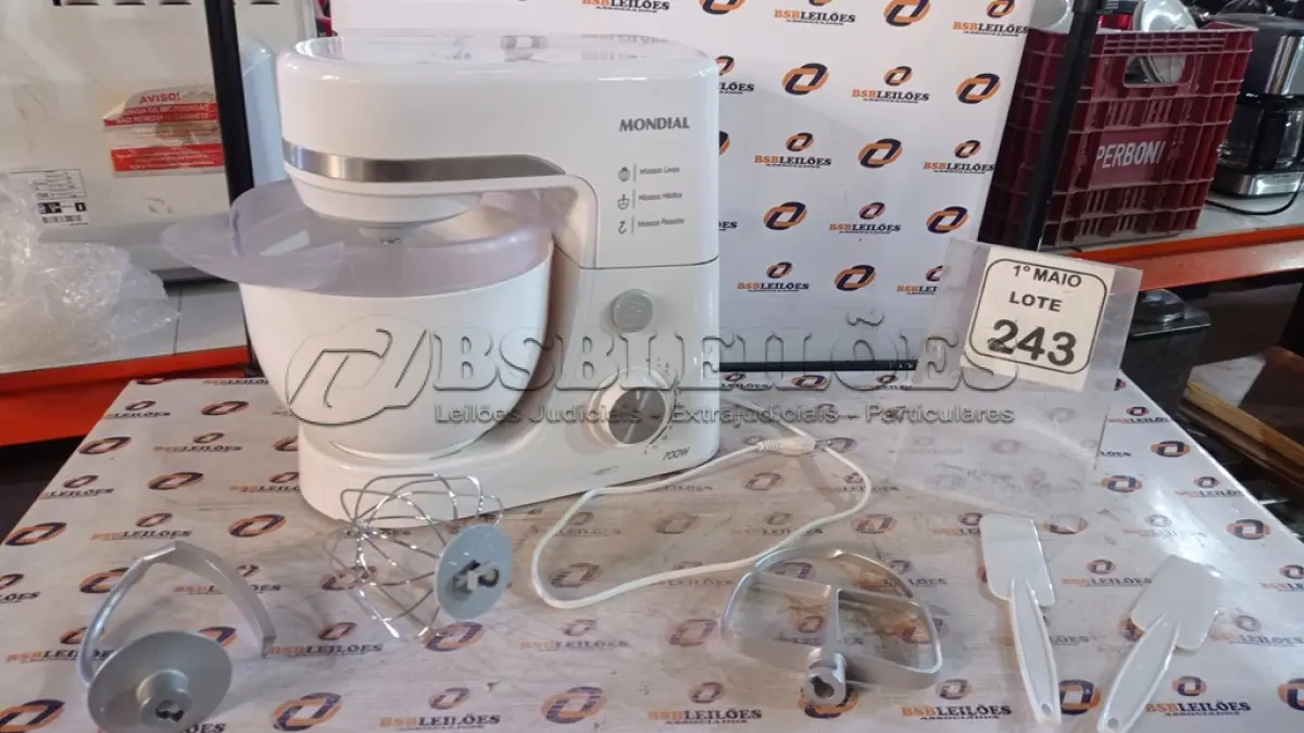 LOTE 243 - 01 BATEDEIRA 220V MARCA MONDIAL. (NO ESTADO) ATENÇÃO! FAZER A VISITAÇÃO ANTES DE ARREMATAR, NÃO SABEMOS SE FUNCIONA, LEILÃO NÃO TEM GARANTIA E NEM DEVOLUÇÃO, SUJEITO A POSSÍVEIS AVARIAS VISÍVEIS/OCULTAS E/OU AUSÊNCIA DE COMPONENTES.