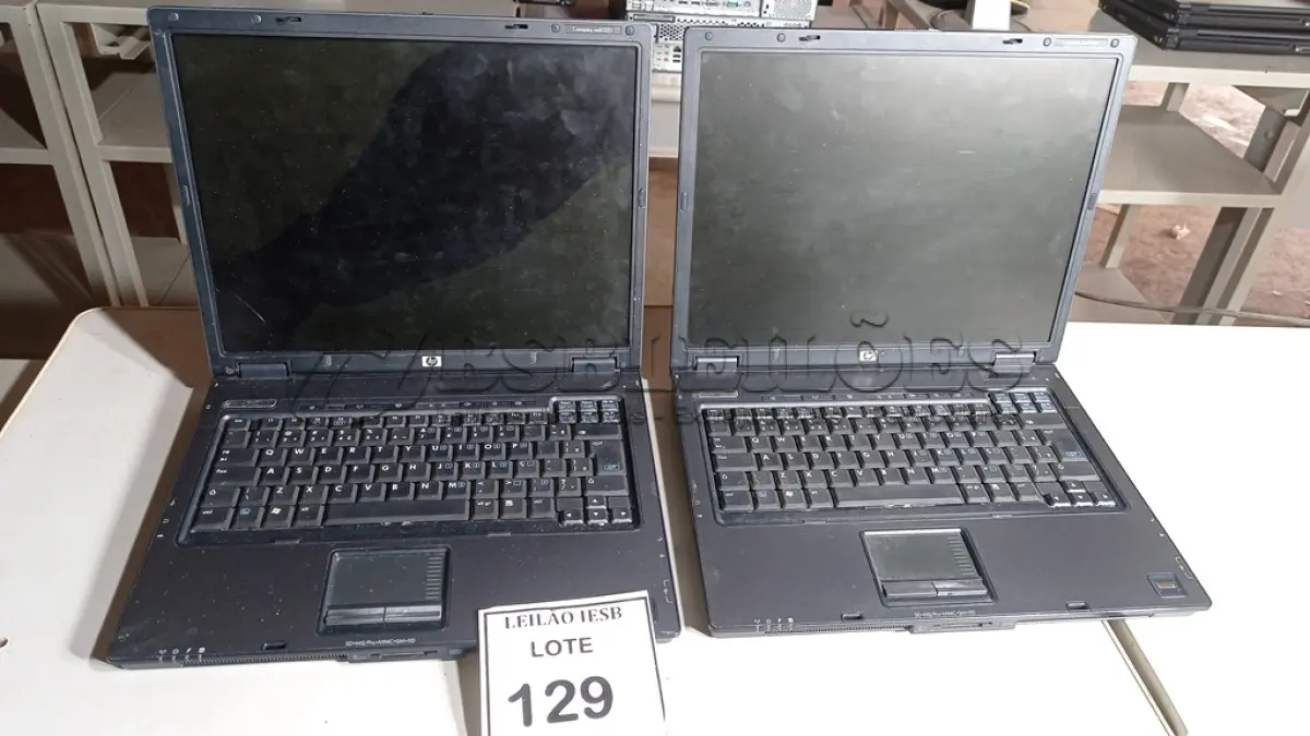 LOTE 129 - 02 NOTEBOOKS HP SEM FONTE. (NO ESTADO) ATENÇÃO! FAZER A VISITAÇÃO ANTES DE ARREMATAR, NÃO SABEMOS SE FUNCIONA, LEILÃO NÃO TEM GARANTIA E NEM DEVOLUÇÃO, SUJEITO A POSSÍVEIS AVARIAS VISÍVEIS/OCULTAS E/OU AUSÊNCIA DE COMPONENTES.