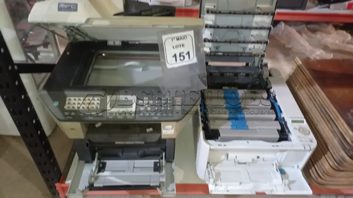 LOTE 151 - 01 IMPRESSORA MODELO C530DN MARCA OKI E 01 IMPRESSORA MODELO MFC-8990DW. (NO ESTADO) ATENÇÃO! FAZER A VISITAÇÃO ANTES DE ARREMATAR, NÃO SABEMOS SE FUNCIONA, LEILÃO NÃO TEM GARANTIA E NEM DEVOLUÇÃO, SUJEITO A POSSÍVEIS AVARIAS VISÍVEIS/OCULTAS E/OU AUSÊNCIA DE COMPONENTES.