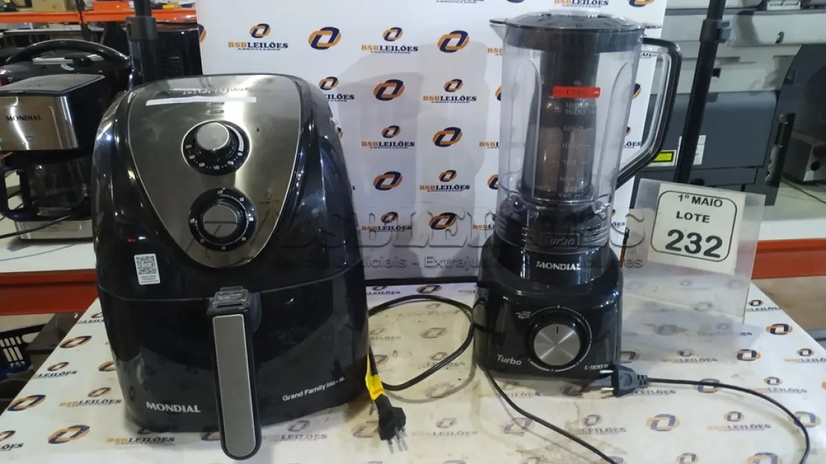 LOTE 232 - 01 AIR FRYER 220V MARCA MONDIAL E 01 LIQUIDIFICADOR 220V MARCA MONDIAL. (NO ESTADO) ATENÇÃO! FAZER A VISITAÇÃO ANTES DE ARREMATAR, NÃO SABEMOS SE FUNCIONA, LEILÃO NÃO TEM GARANTIA E NEM DEVOLUÇÃO, SUJEITO A POSSÍVEIS AVARIAS VISÍVEIS/OCULTAS E/OU AUSÊNCIA DE COMPONENTES.