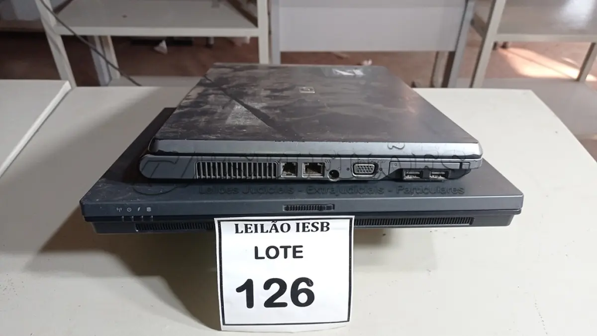 LOTE 126 - 02 NOTEBOOKS HP SEM FONTE. (NO ESTADO) ATENÇÃO! FAZER A VISITAÇÃO ANTES DE ARREMATAR, NÃO SABEMOS SE FUNCIONA, LEILÃO NÃO TEM GARANTIA E NEM DEVOLUÇÃO, SUJEITO A POSSÍVEIS AVARIAS VISÍVEIS/OCULTAS E/OU AUSÊNCIA DE COMPONENTES.