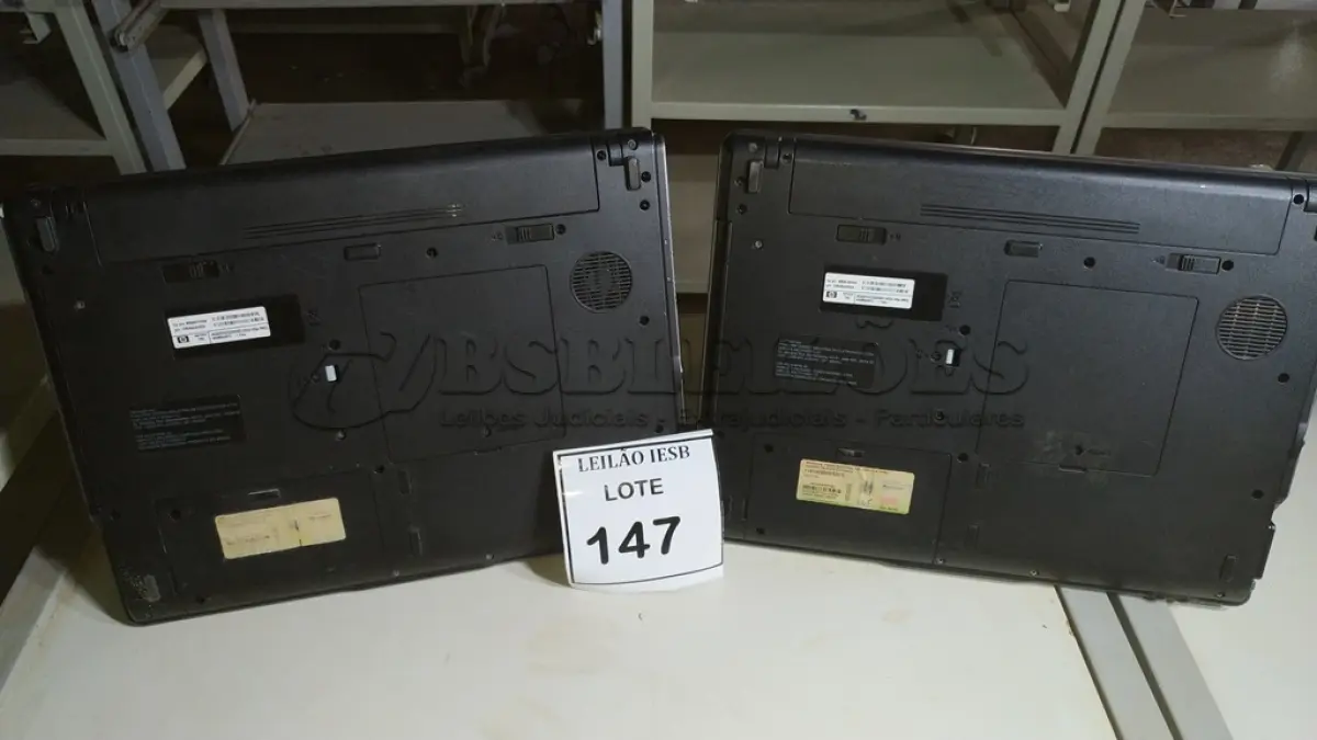 LOTE 147 - 02 NOTEBOOKS HP SEM FONTE. (NO ESTADO) ATENÇÃO! FAZER A VISITAÇÃO ANTES DE ARREMATAR, NÃO SABEMOS SE FUNCIONA, LEILÃO NÃO TEM GARANTIA E NEM DEVOLUÇÃO, SUJEITO A POSSÍVEIS AVARIAS VISÍVEIS/OCULTAS E/OU AUSÊNCIA DE COMPONENTES.