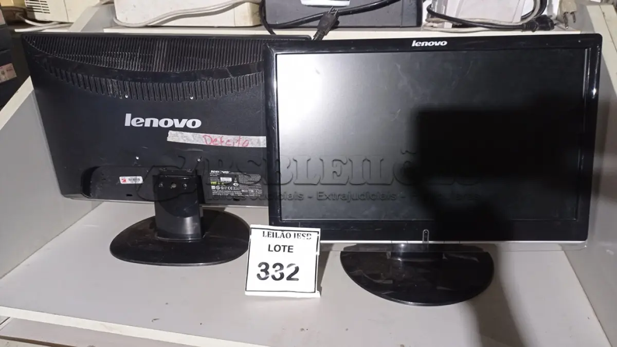 LOTE 332 - 02 MONITORES LENOVO. (NO ESTADO) ATENÇÃO! FAZER A VISITAÇÃO ANTES DE ARREMATAR, NÃO SABEMOS SE FUNCIONA, LEILÃO NÃO TEM GARANTIA E NEM DEVOLUÇÃO, SUJEITO A POSSÍVEIS AVARIAS VISÍVEIS/OCULTAS E/OU AUSÊNCIA DE COMPONENTES.