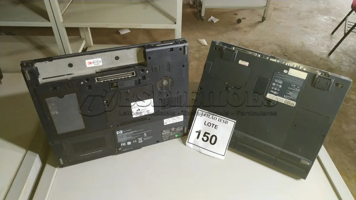 LOTE 150 - 01 NOTEBOOK HP E 01 ELITE BOOK FUJITSU SEM FONTE. (NO ESTADO) ATENÇÃO! FAZER A VISITAÇÃO ANTES DE ARREMATAR, NÃO SABEMOS SE FUNCIONA, LEILÃO NÃO TEM GARANTIA E NEM DEVOLUÇÃO, SUJEITO A POSSÍVEIS AVARIAS VISÍVEIS/OCULTAS E/OU AUSÊNCIA DE COMPONENTES.