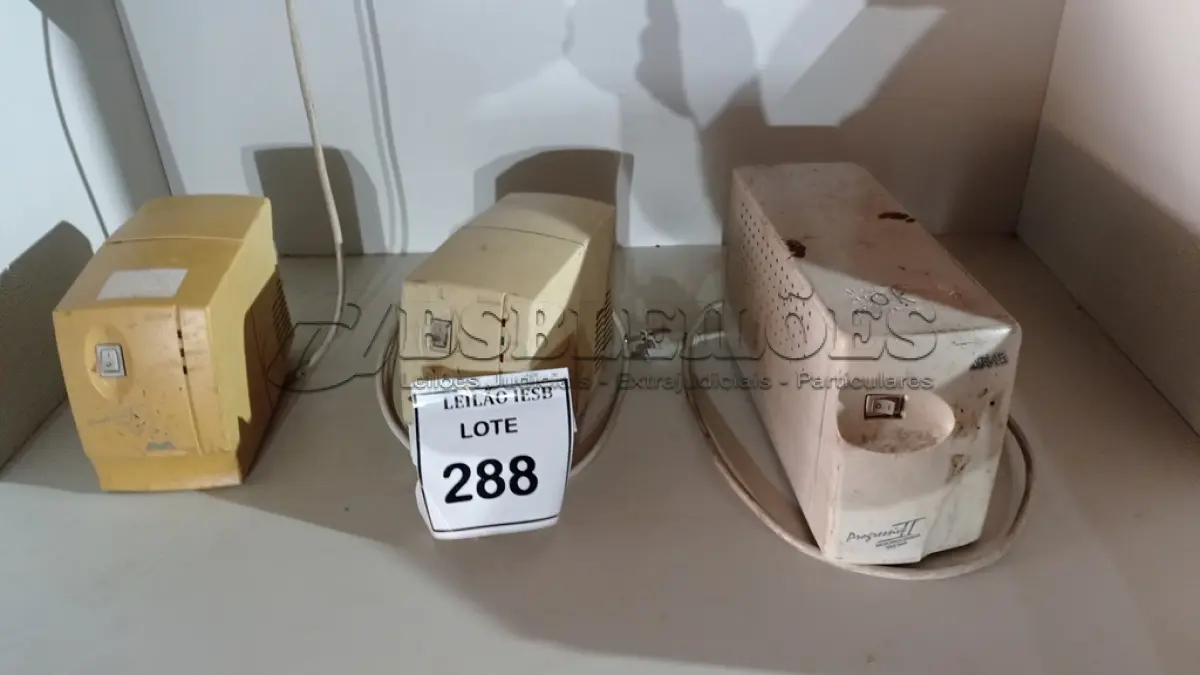 LOTE 288 - 03 ESTABILIZADORES DIVERSOS. (NO ESTADO) ATENÇÃO! FAZER A VISITAÇÃO ANTES DE ARREMATAR, NÃO SABEMOS SE FUNCIONA, LEILÃO NÃO TEM GARANTIA E NEM DEVOLUÇÃO, SUJEITO A POSSÍVEIS AVARIAS VISÍVEIS/OCULTAS E/OU AUSÊNCIA DE COMPONENTES.
