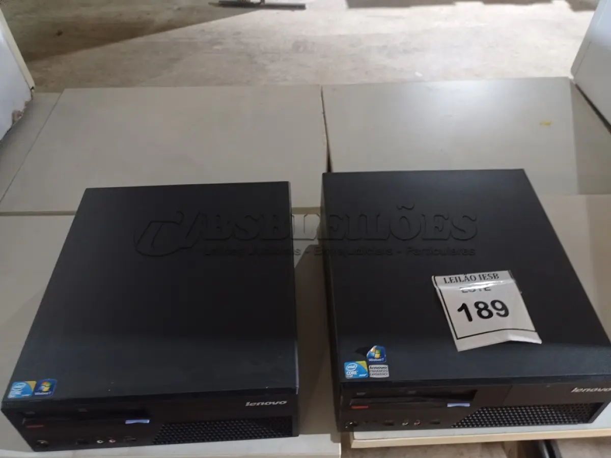 LOTE 189 - 02 CPUS LENOVO. (NO ESTADO) ATENÇÃO! FAZER A VISITAÇÃO ANTES DE ARREMATAR, NÃO SABEMOS SE FUNCIONA, LEILÃO NÃO TEM GARANTIA E NEM DEVOLUÇÃO, SUJEITO A POSSÍVEIS AVARIAS VISÍVEIS/OCULTAS E/OU AUSÊNCIA DE COMPONENTES.